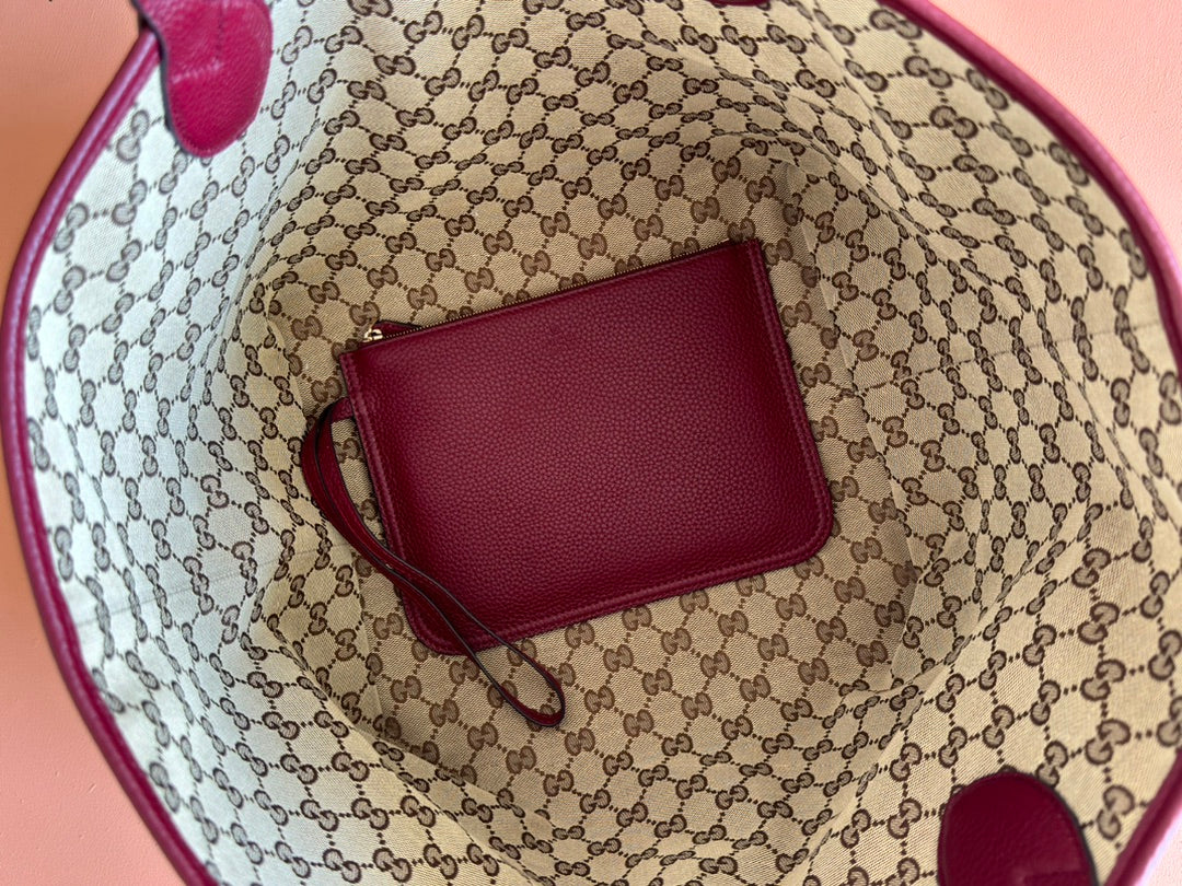 MEDIUM TOTISSIMA REVERSIBLE TOTE BAG 30 IN ROSSO ANCORA RED CALFSKIN BEIGE AND BROWN GG CANVAS ON SIDE