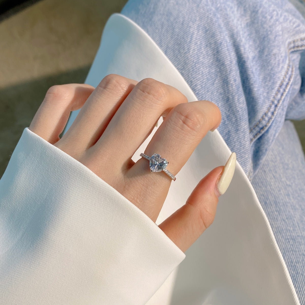 [AURORA]2.0 Carat Dazzling Lustrous Heart Cut Lover Ring