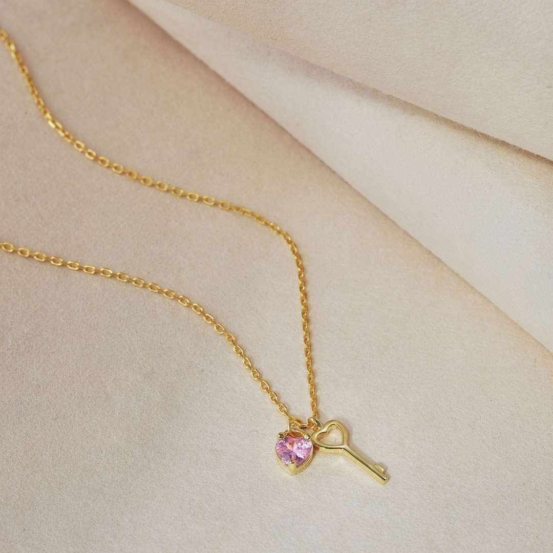 [AURORA]Unique Heart Shape Key Pendent Necklace