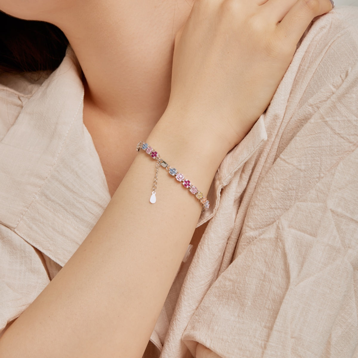 [AURORA]Delicate Colorful Emerald Cut Daily Bracelet