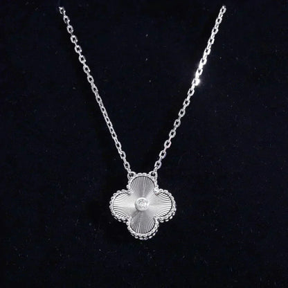 [AURORA]CLOVER  15MM DIAMOND LASER NECKLACE SILVER