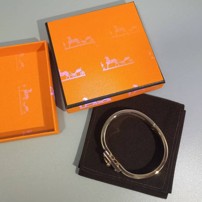 [AURORA]H ROTES ARMBAND 