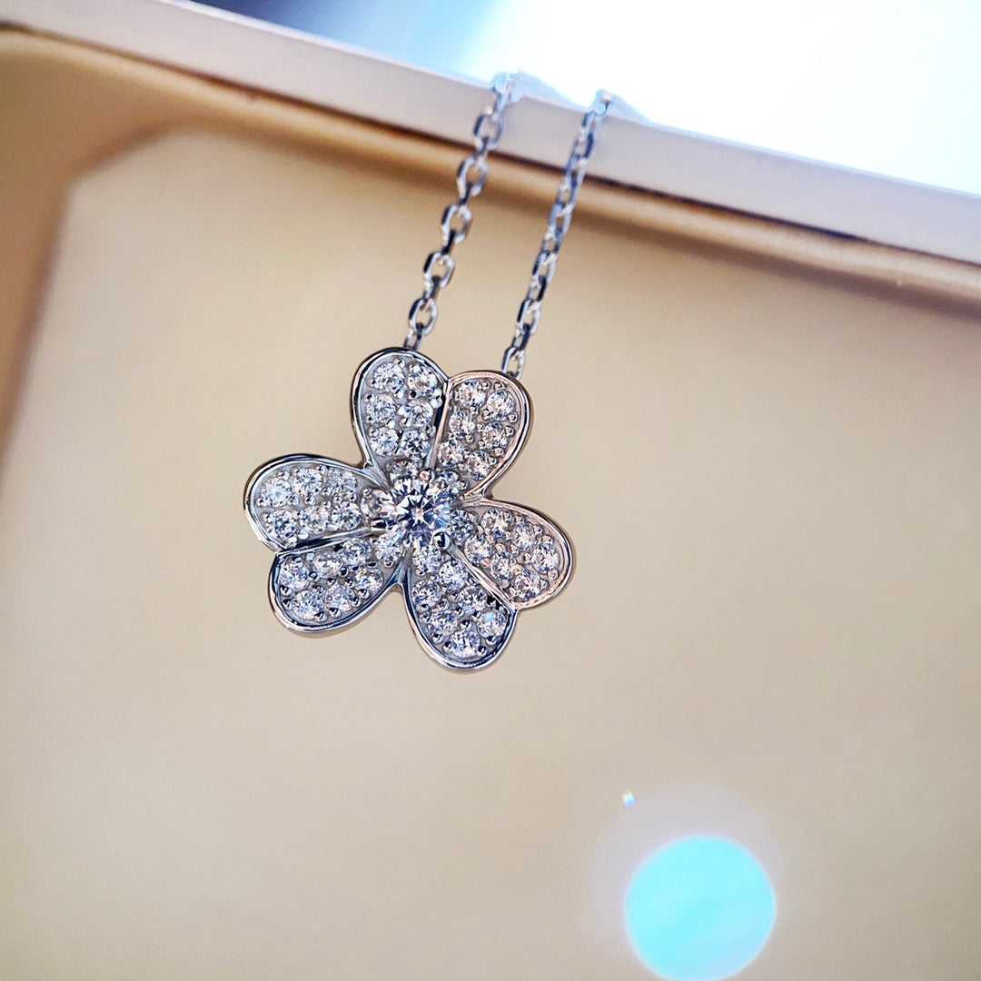 [AURORA]CLOVER DIAMOND NECKLACE SILVER