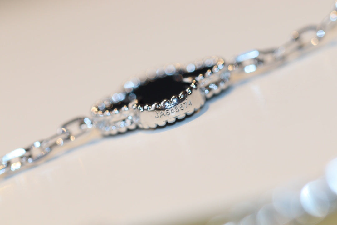[basloveJW]CLOVER 20 MOTIVE ONYX DIAMANT SILBER