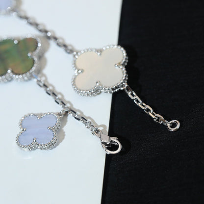 [basloveJW]KLEE-ARMBAND 5 MOTIVE MOP CHALCEDON SILBER 