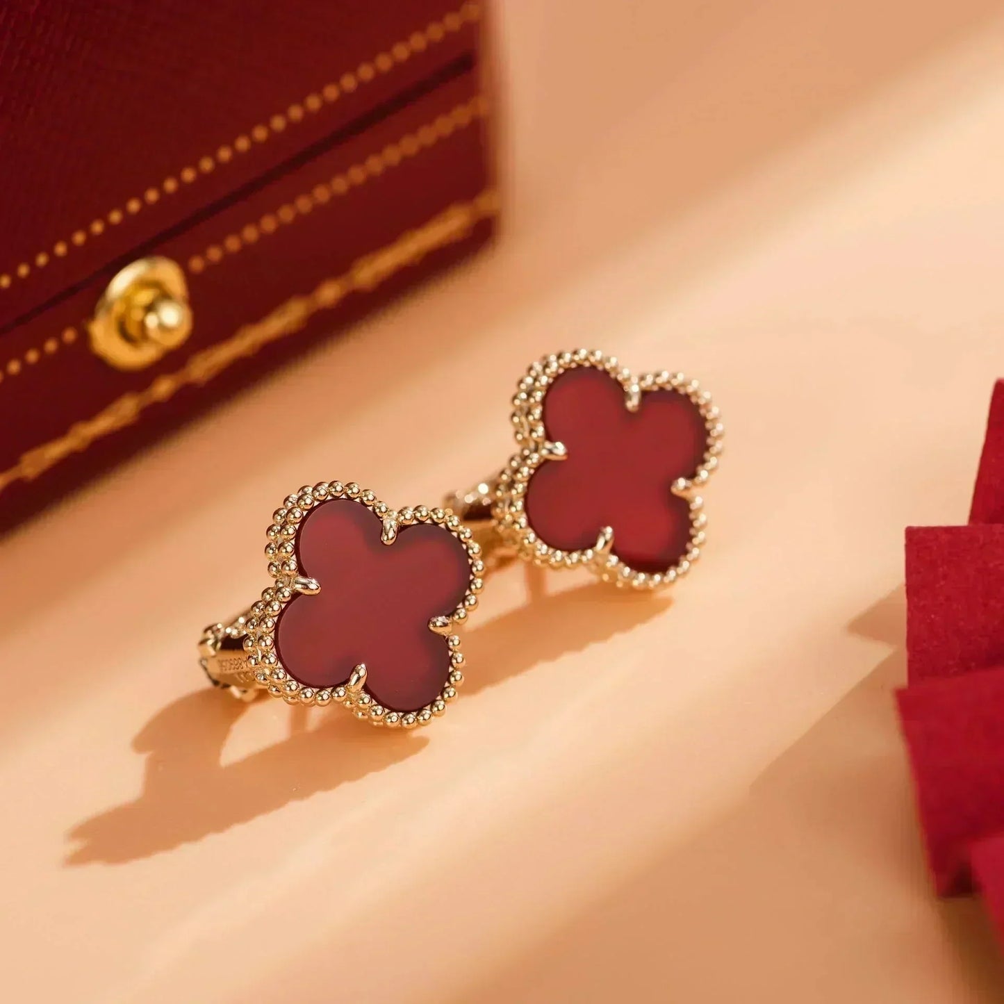 [AURORA]CLOVER MEDIUM 1 MOTIFS CARNELIAN  EARRINGS