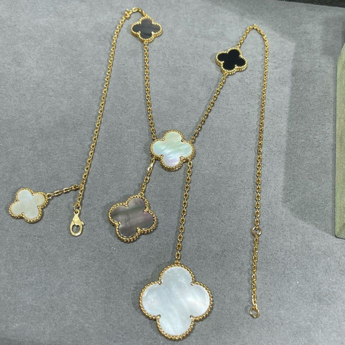 [basloveJW]CLOVER 6 MOTIV MOP ONYX GOLD HALSKETTE 
