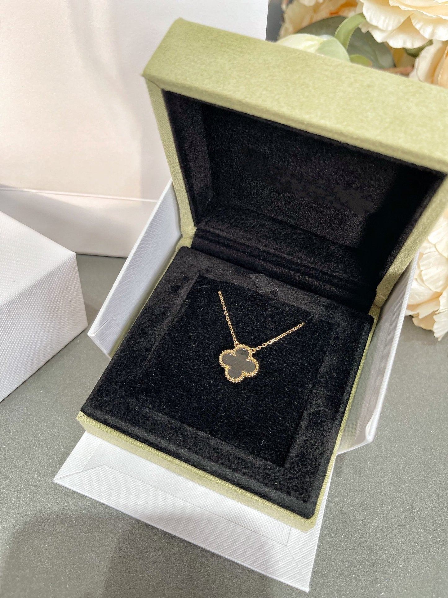 [basloveJW]CLOVER BERGKRISTALL ROSÉGOLD HALSKETTE