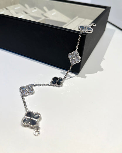 [AURORA] CLOVER 5 MOTIF LASER BRACELET COLLECTION