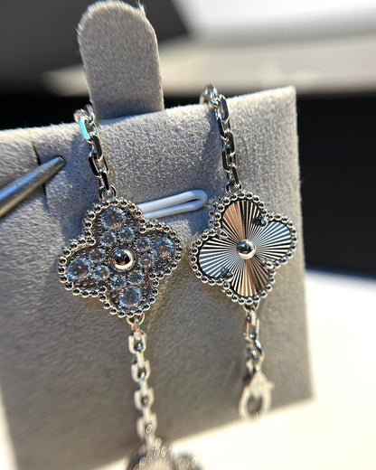 [AURORA] CLOVER 5 MOTIF LASER BRACELET COLLECTION