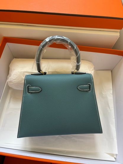 KELLY MINI 20 BAG IN PINE GREEN CALFSKIN WITH GOLD HARDWARE (MADE-TO-ODER)