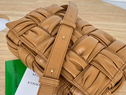 CASSETTE 28 IN MEDIUM BROWN SOFT LAMBSKIN