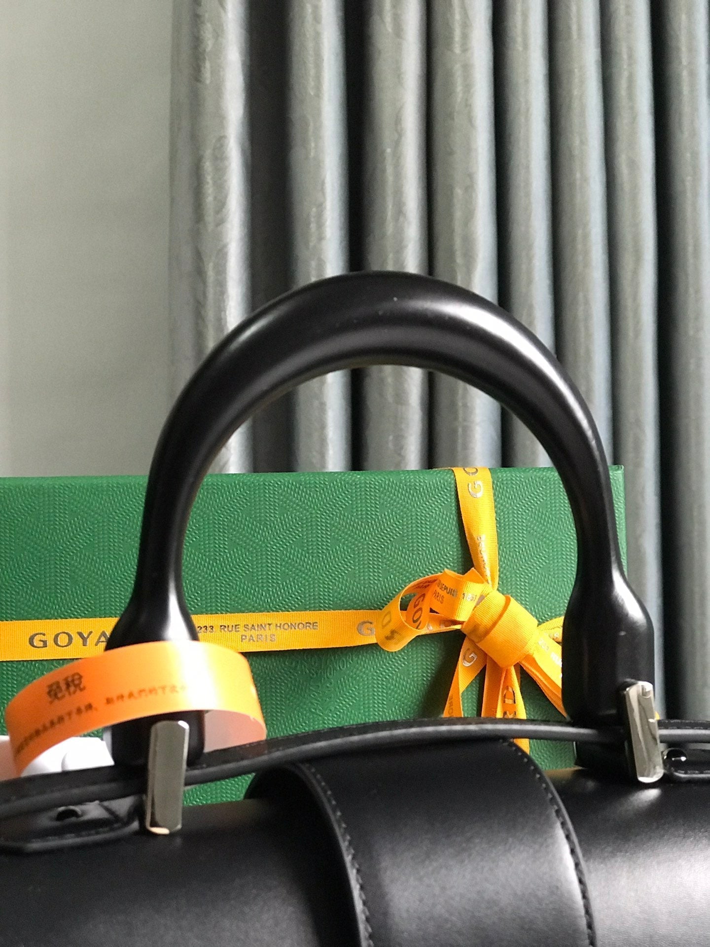 SAÏGON PM BAG 28 IN BLACK GOYARDINE CANVAS AND CALFSKIN