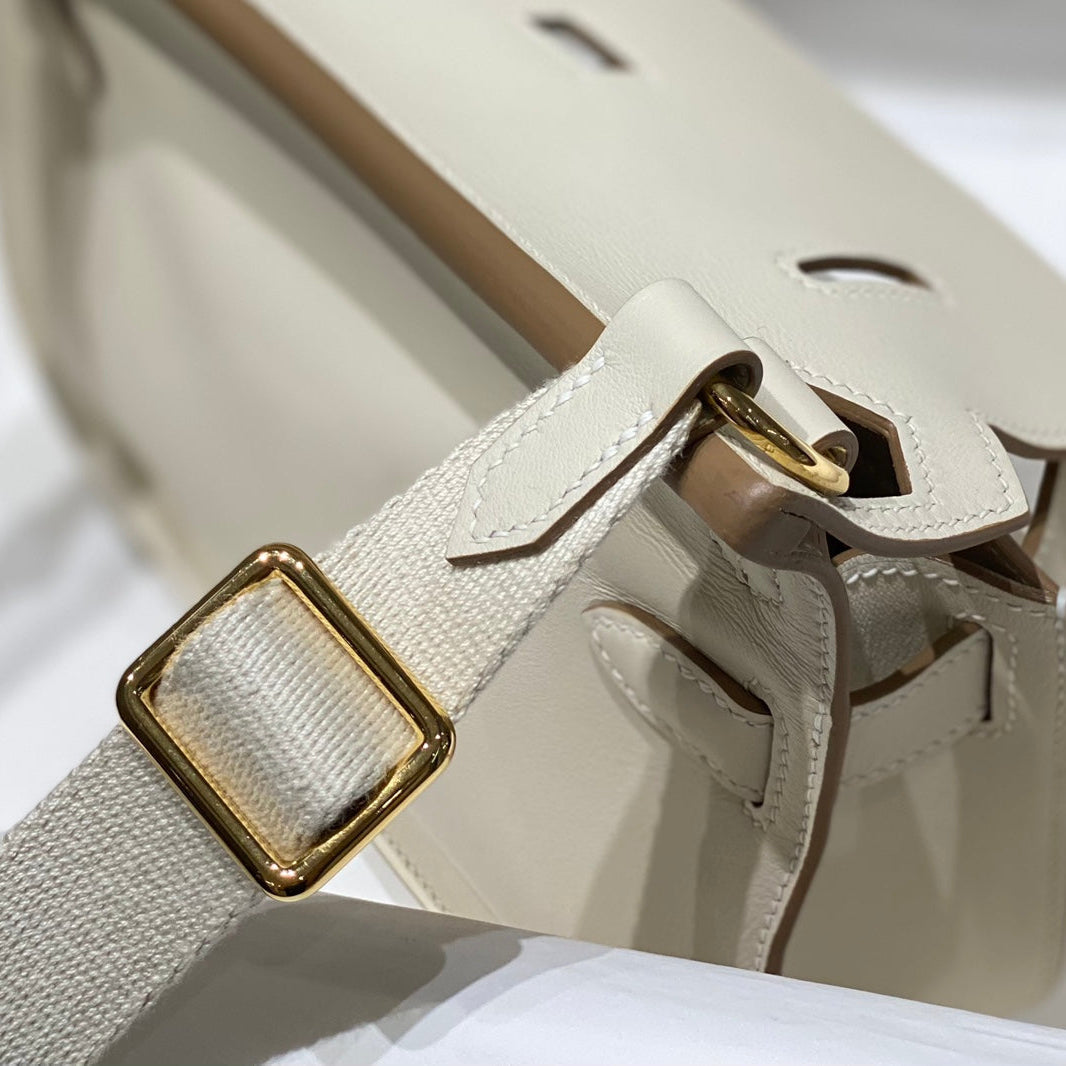 HM JYPSIERE SHOULDER BAG 23 IN BEIGE CALFSKIN GOLD HARDWARE