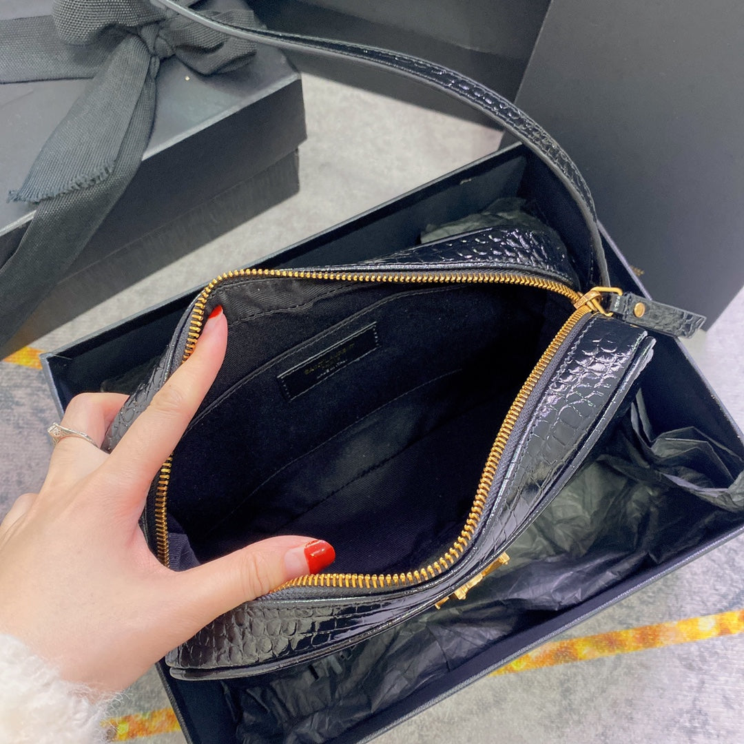 LOU CAMERA BAG 23 IN BLACK CROCODILE PATTERN CALFSKIN GOLD LOGO