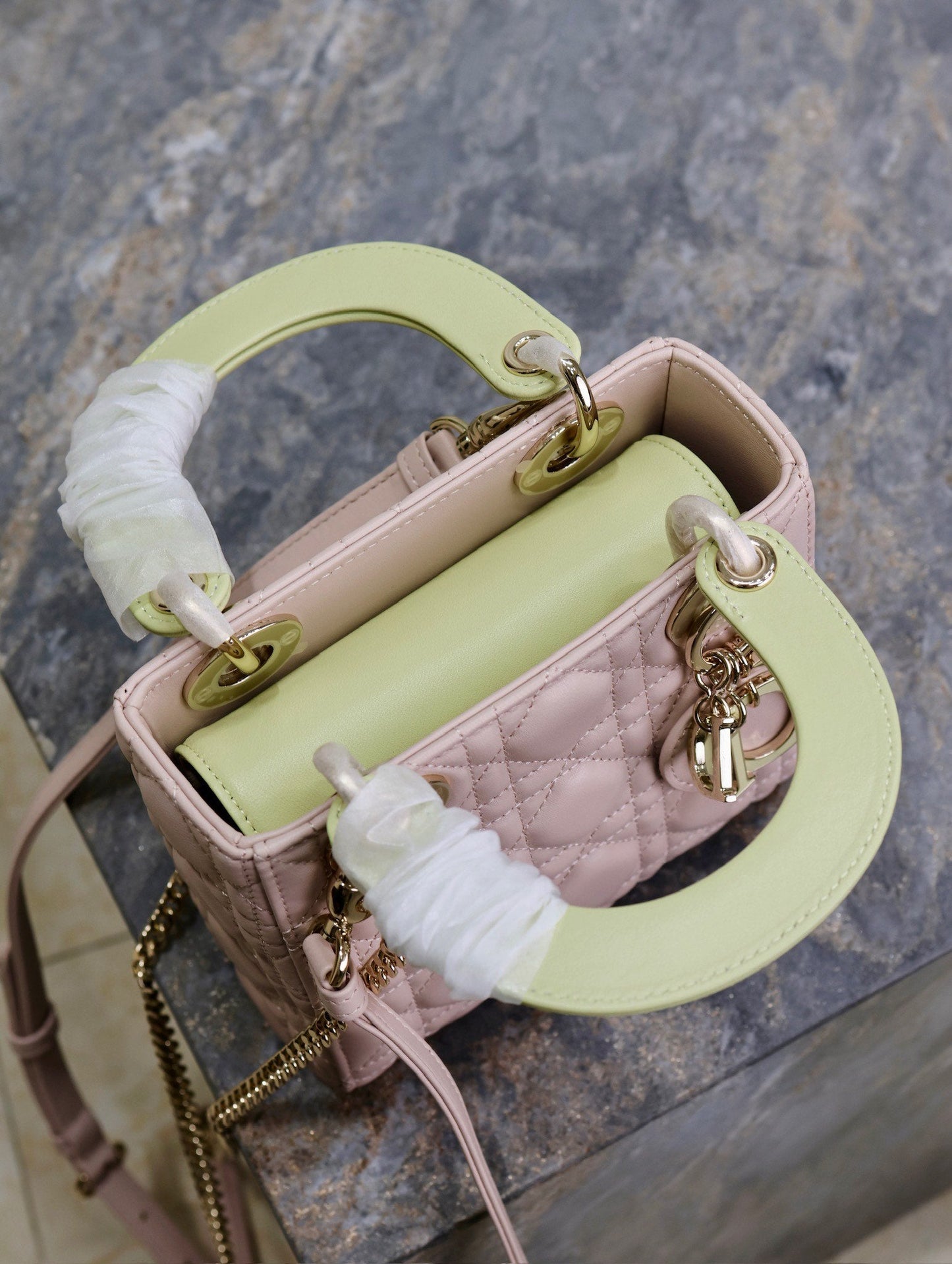 MINI LADY BAG 17 IN BABY PINK QUILTED MACROCANNAGE CALFSKIN SWAMP YELLOW STRAP