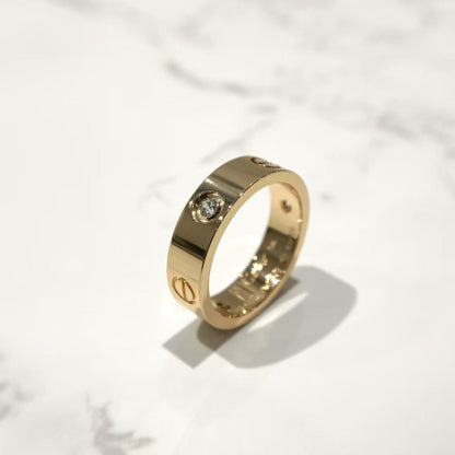 [オーロラ]ラブリング 5.5mm 3ダイヤモンド ピンクゴールド