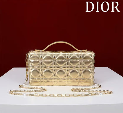 MISS PEARL CHAIN BAG LIGHT GOLD