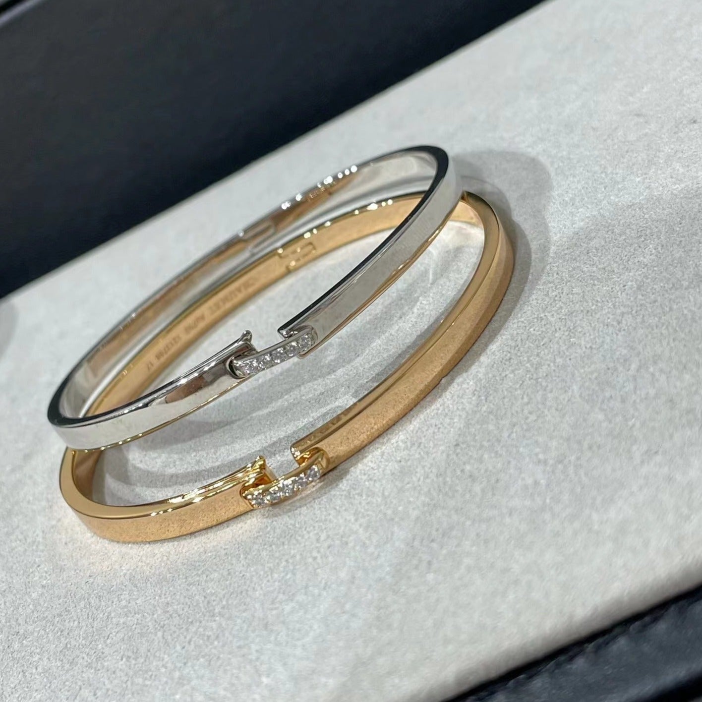[AURORA]LIENS EVIDENCE DIAMANTARMBAND
