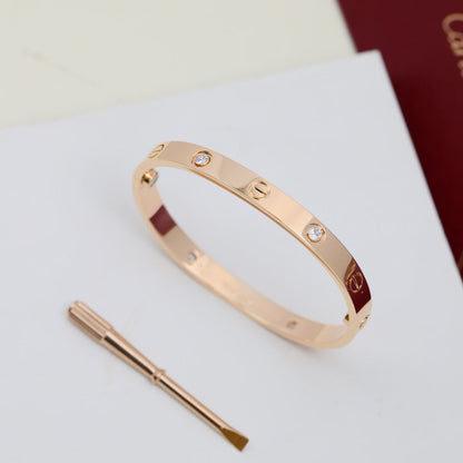 [AURORA]LIEBESARMBAND 6,1 MM 4 DIAMANTEN 