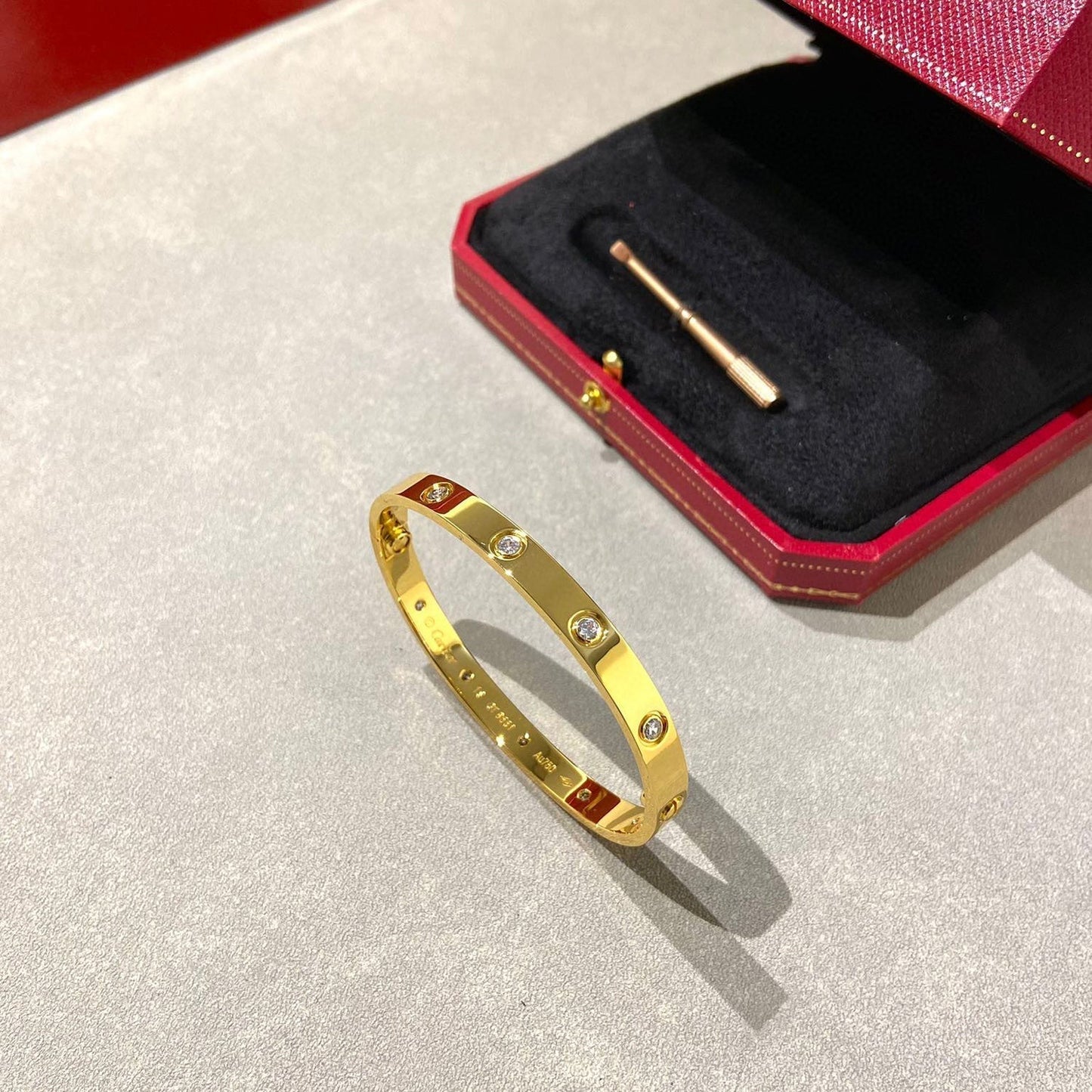 [AURORA]LOVE BRACELET 6.1MM 10 DIAMONDS