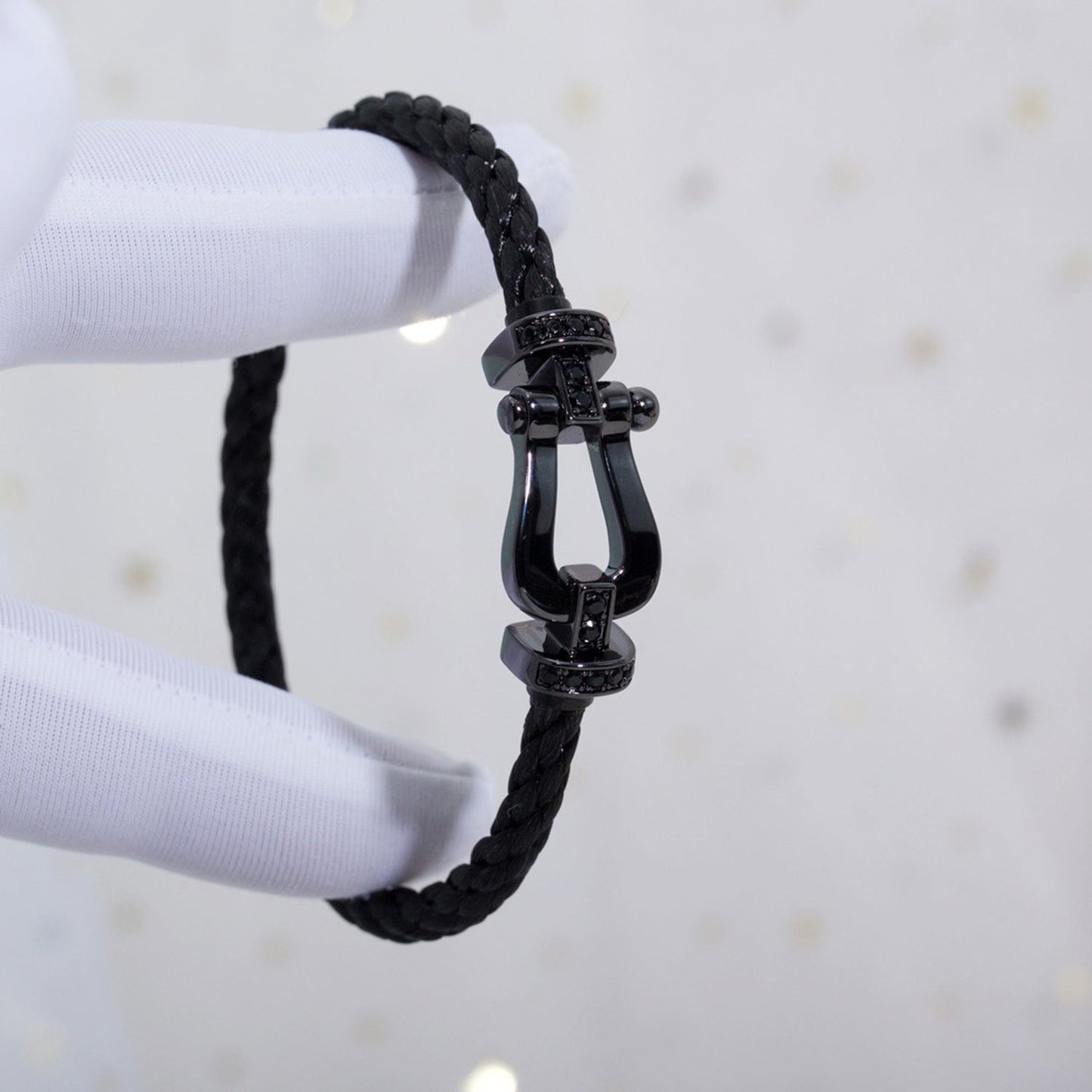 [AURORA]FORCE LARGE SERIES HORSESHOE BLACK SAMURAI BRACELET