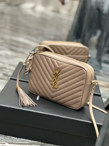 LOU 23 CAMERA BAG BEIGE IN QUILTED LEATHER GOLD HARDWARE