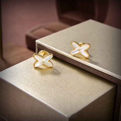 [AURORA]JEUX DE WHITE MOP GOLD DIAMOND OHRRINGE