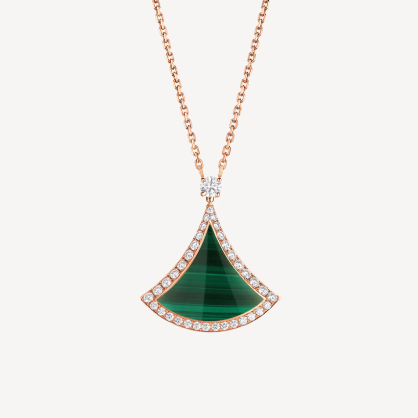 [AURORA]DREAM HALSKETTE AUS ROSÉGOLD MIT MALACHIT UND DIAMANTEN