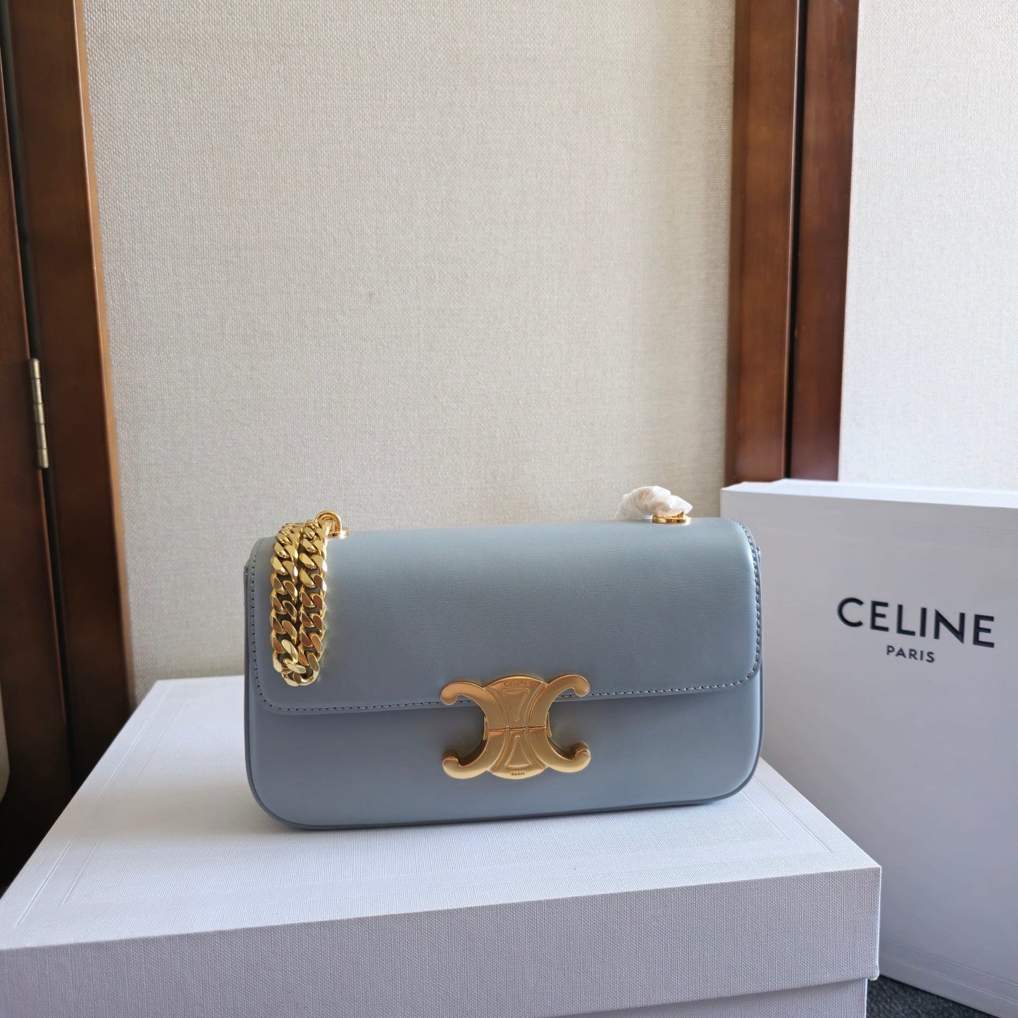 CHAIN EMBOSSED ARMPIT BAG 20 IN COOL GRAY BLUE CALFSKIN