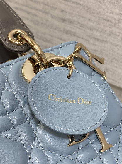 MEDIUM LADY BAG 20 IN BABY BLUE QUILTED MACROCANNAGE CALFSKIN GREY STRAP