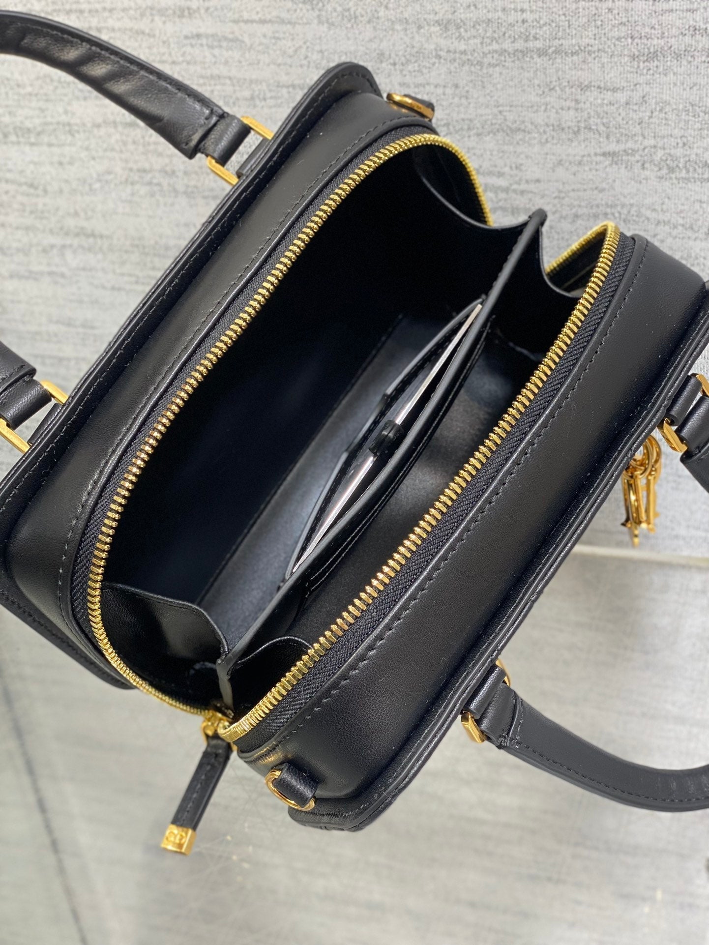 MINI GROOVE BAG 20 IN BLACK MACROCANNAGE LAMBSKIN 226487
