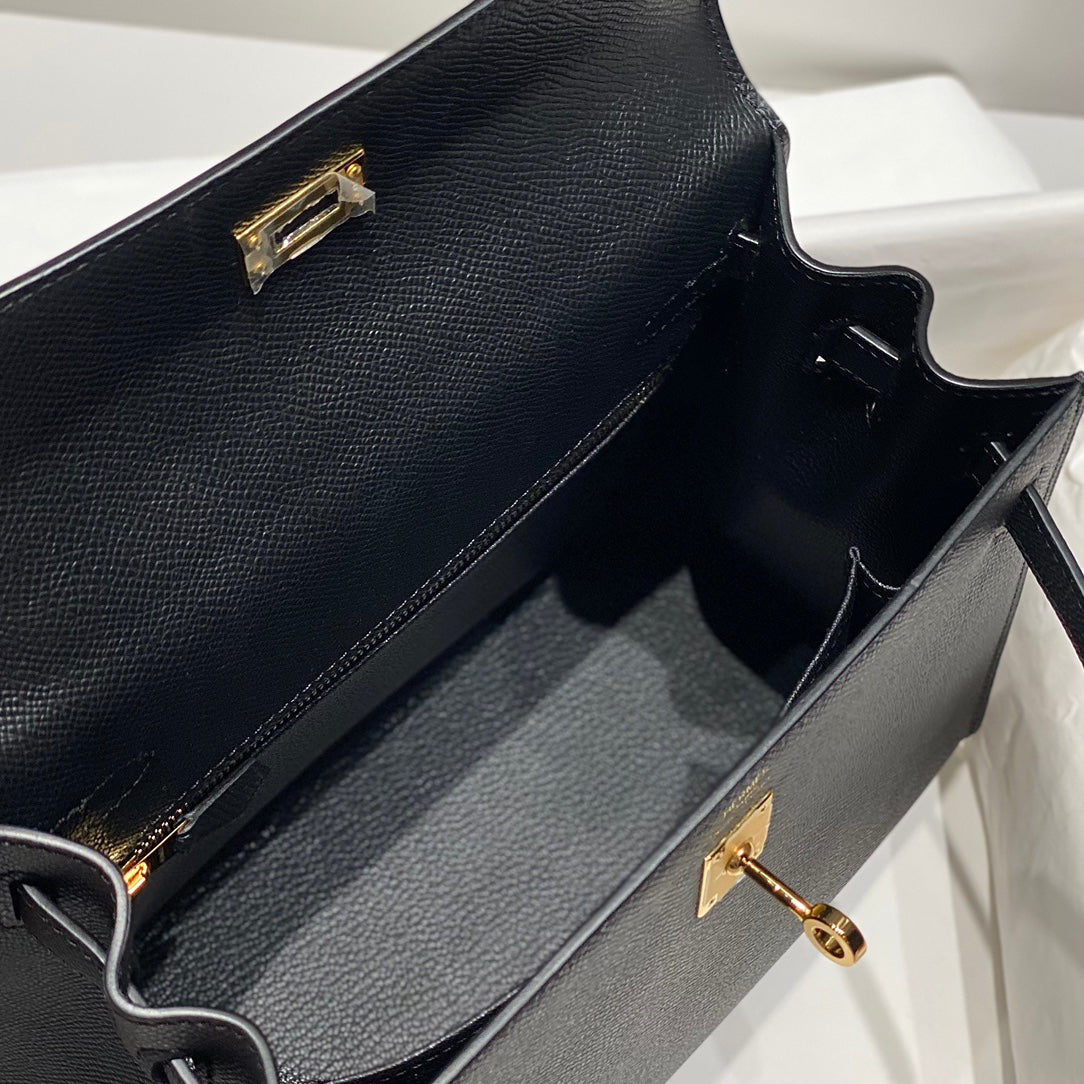 KELLY 25CM IN NOIR EPSOM CALFSKIN GOLD HARDWARE