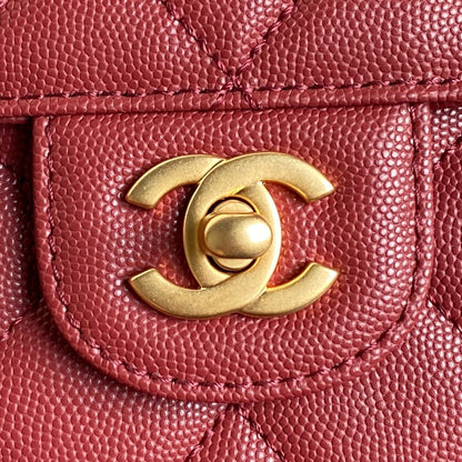 RETRO STYLE FLAP BAG 22 IN STILETTO RED GRAINED CALFSKIN GOLD HARDWARE