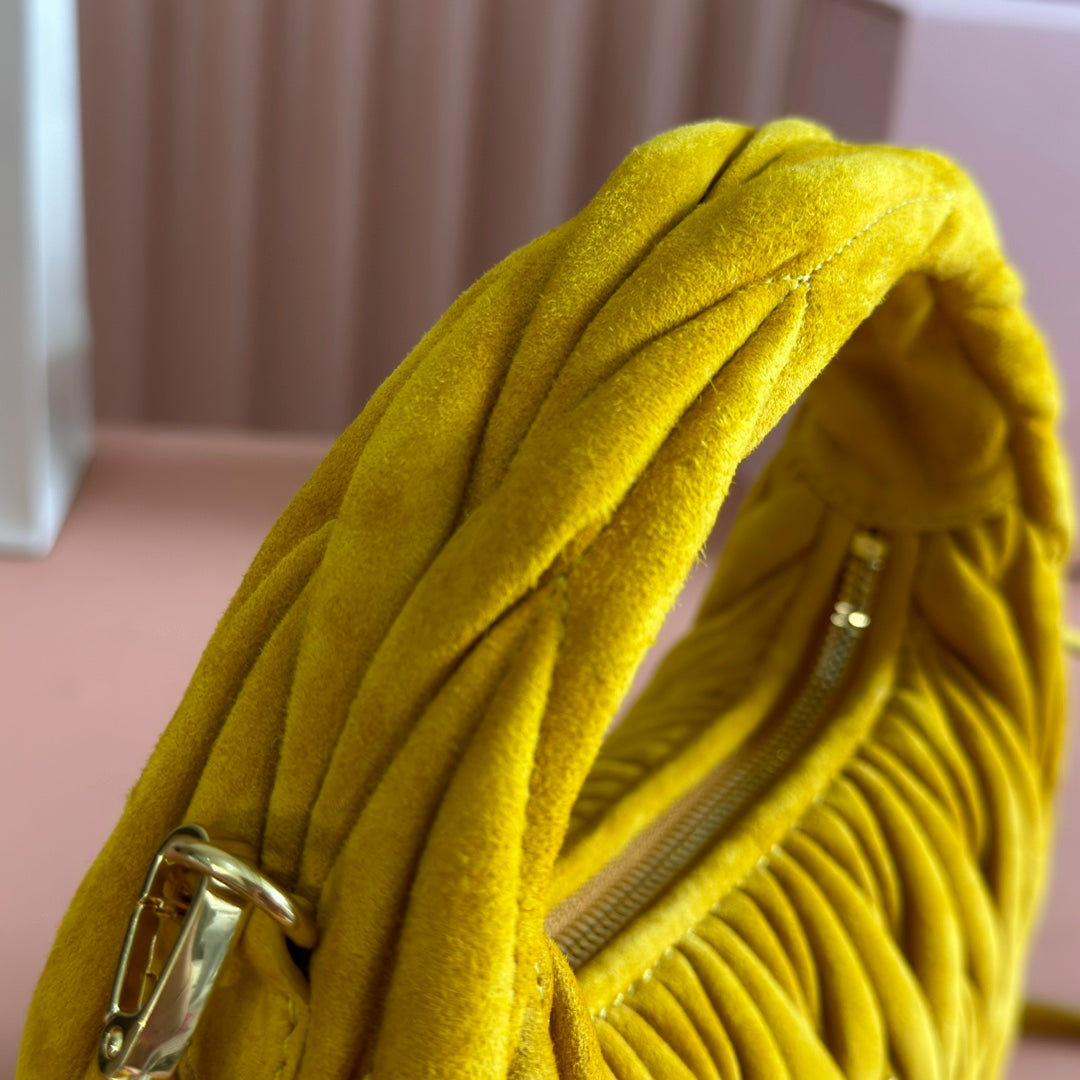 MM SUEDE HANDBAG 23 YELLOW