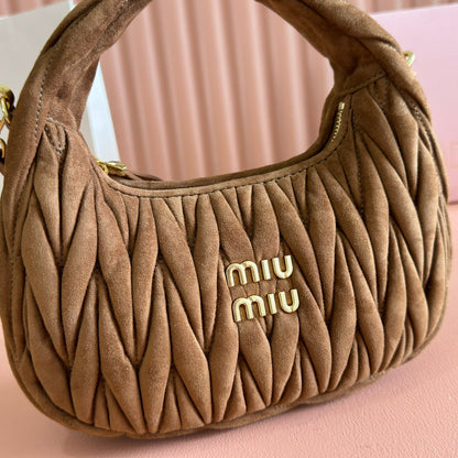 MM SUEDE HANDBAG 23 DARK BROWN