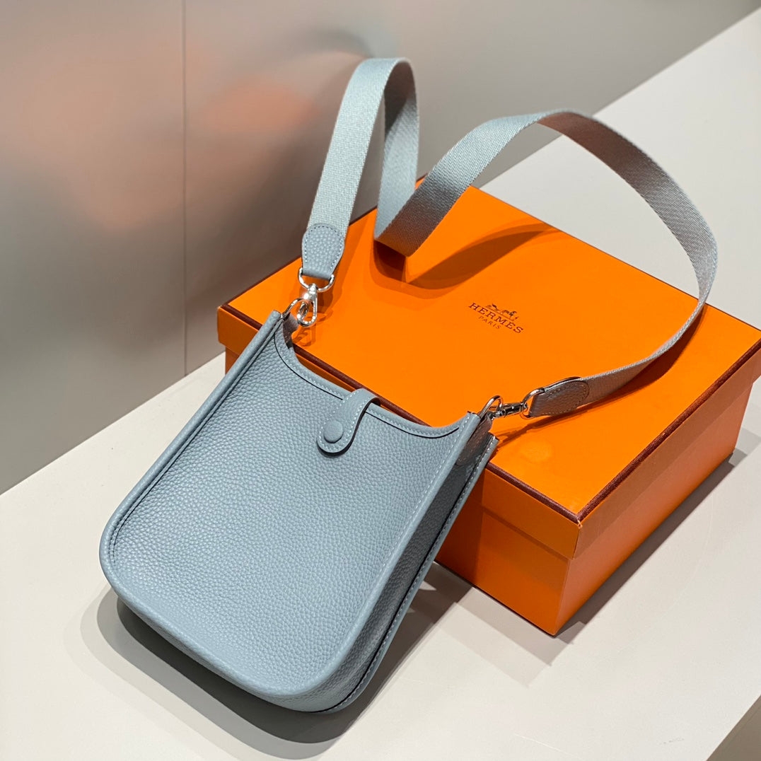MINI NEO 18 EVELYNE BAG IN NEPAL BLUE GRAINED CALFSKIN