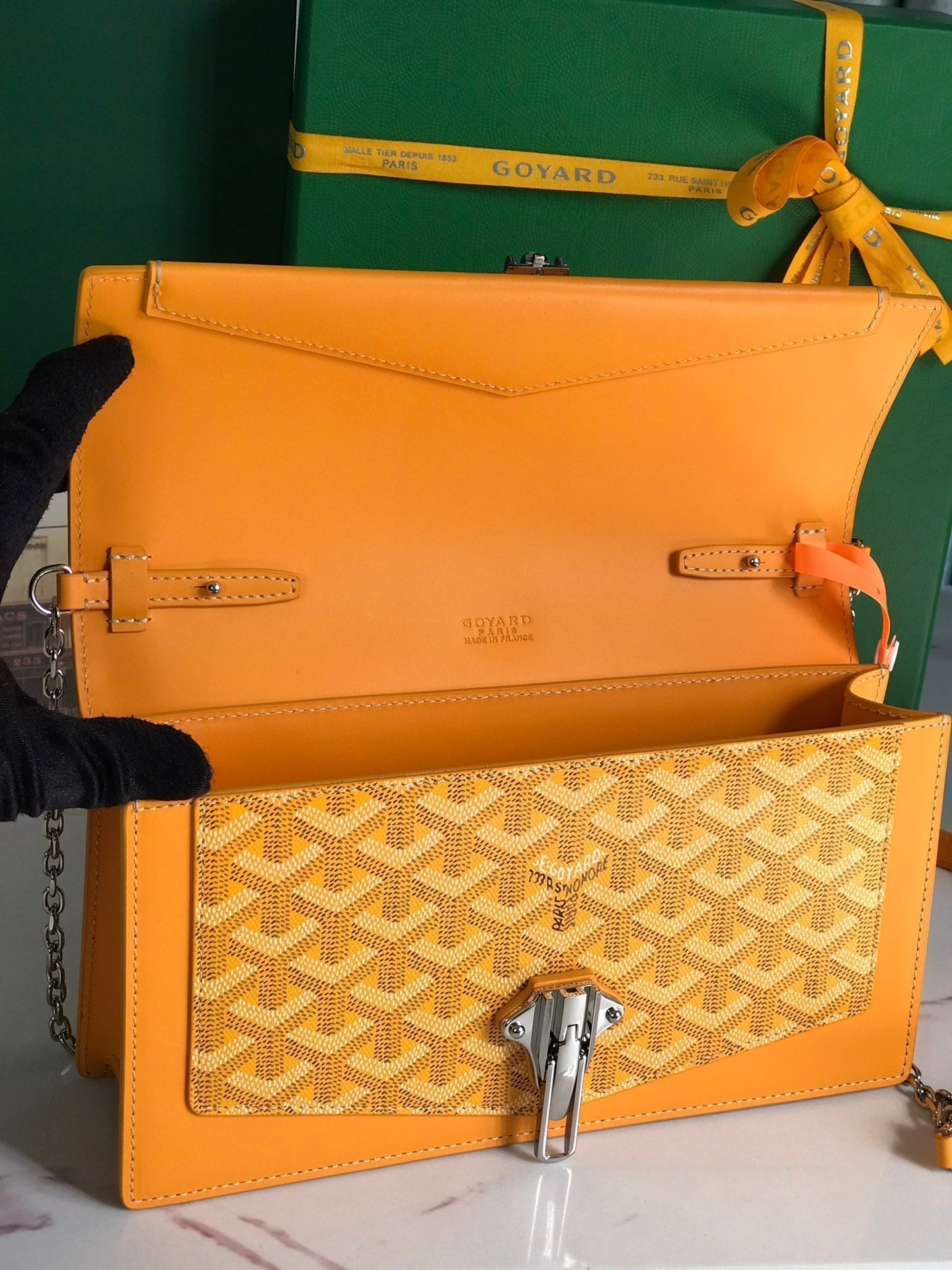 DUCHESSE MARIE-CAROLINE BAG 25 IN YELLOW GOYARDINE CANVAS AND SMOOTH CALFSKIN