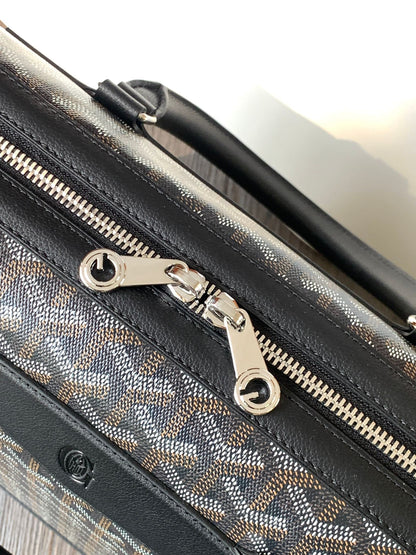 CISALPIN DOCUMENT CASE 39 IN BLACK GOYARDINE CANVAS AND CALFSKIN