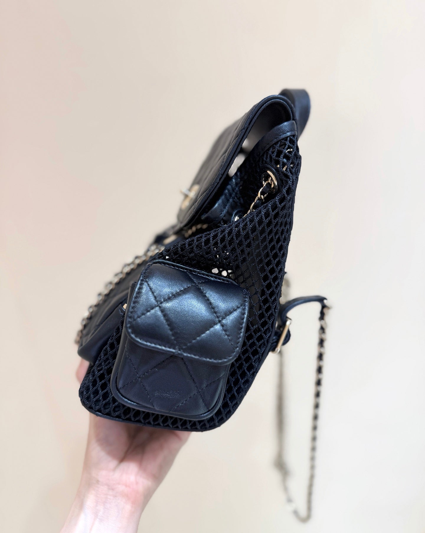 MESH DRAWSTRING BACKPACK 25 IN BLACK CALFSKIN GOLD-TONE METAL