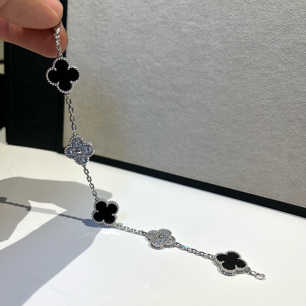 [AURORA]CLOVER 5 MOTIF ONYXS BRACELET COLLECTION