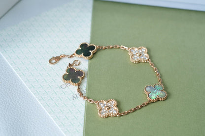 [AURORA]CLOVER 5 MOTIF GRAY MOP BRACELET COLLECTION