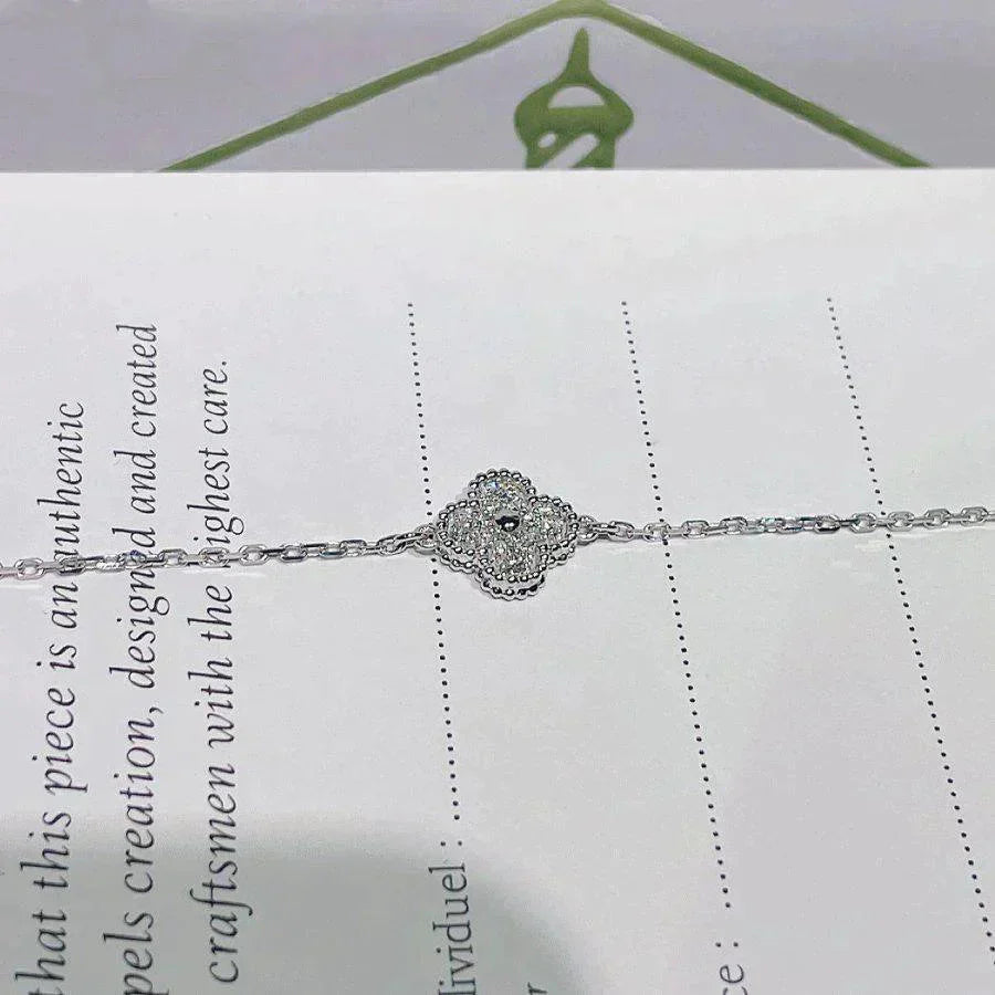 [basloveJW]CLOVER EINZELNE BLUME ARMBAND SILBER