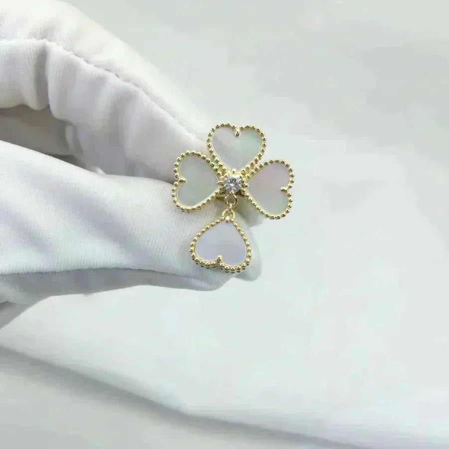 [AURORA]SWEET CLOVER WHITE MOP RING