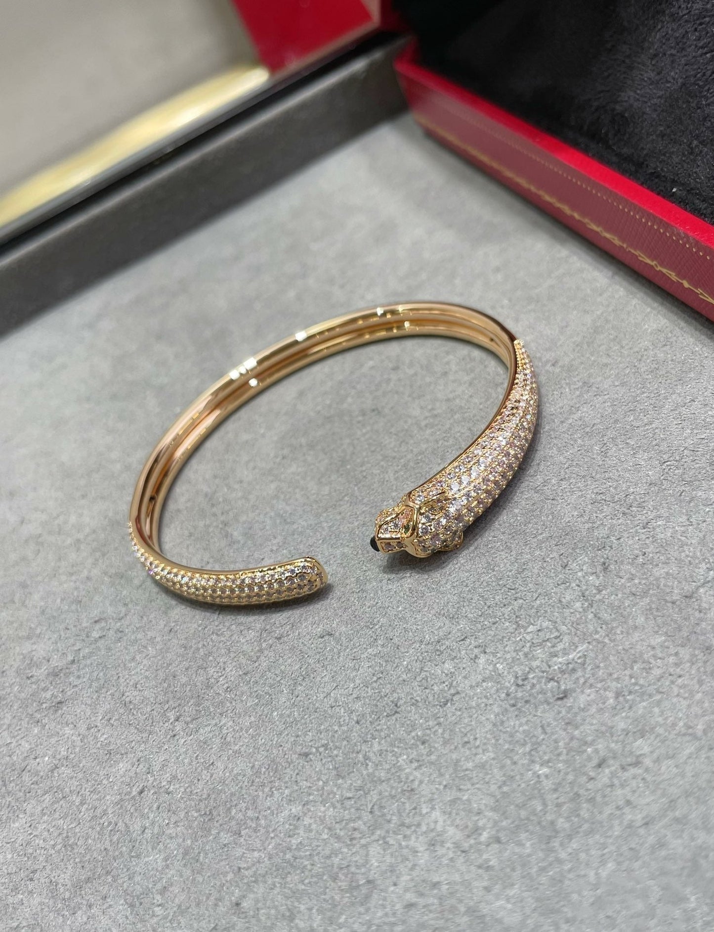 [AURORA]PANTHERE FULL DIAMOND OPEN BRACELET