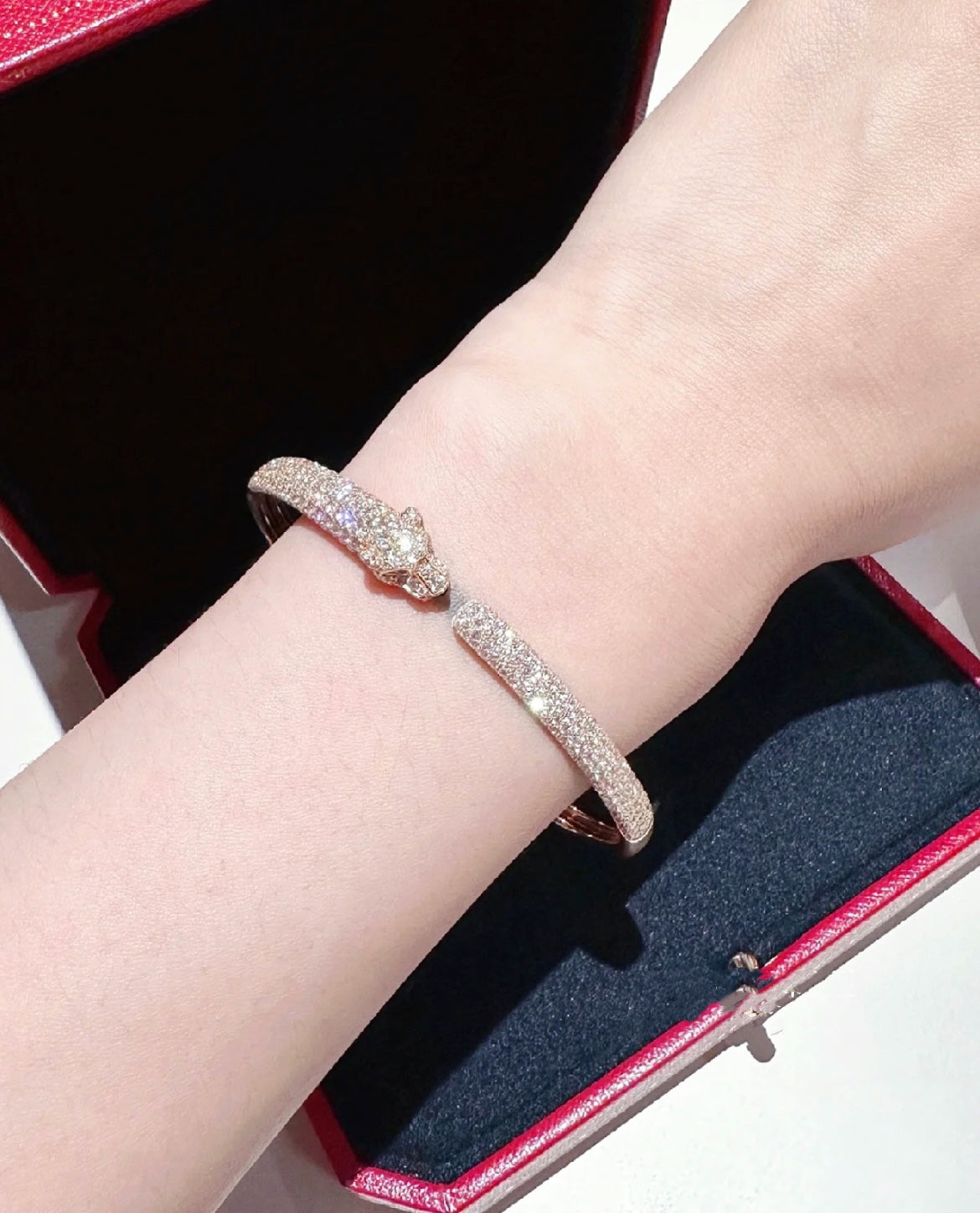[AURORA]PANTHERE FULL DIAMOND OPEN BRACELET